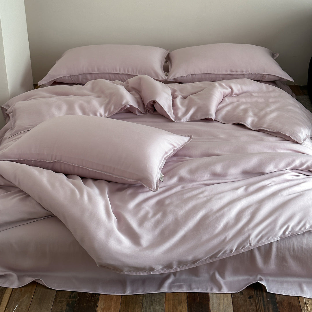 High-quality cotton percale bed linen with an extra soft feel and hidden zipper