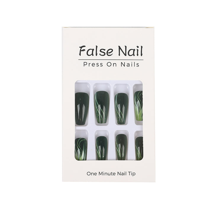 Creative nail art with green design Stornfield