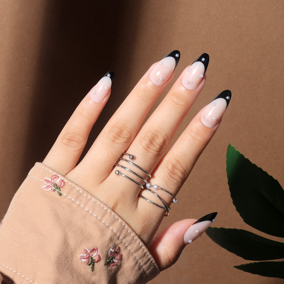 Elegant Stiletto Press-On Nails with Classic French Design Stornfield