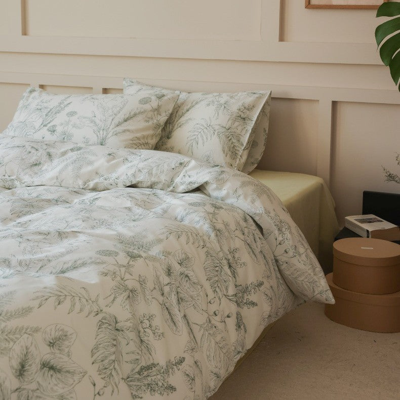 Cotton percale bedding set with botanical sketch print and concealed hotel closure