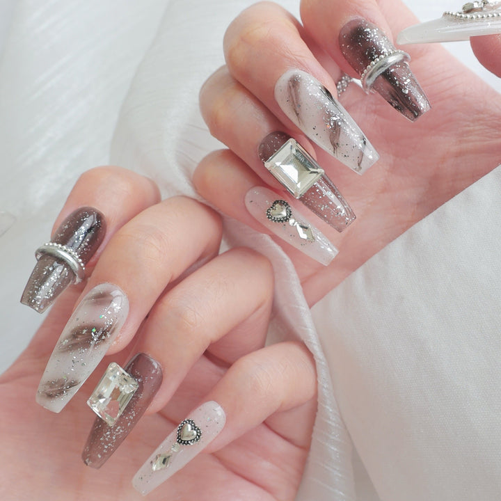 Stylish Press-On Nail Set with Geometric Rhinestone Accents