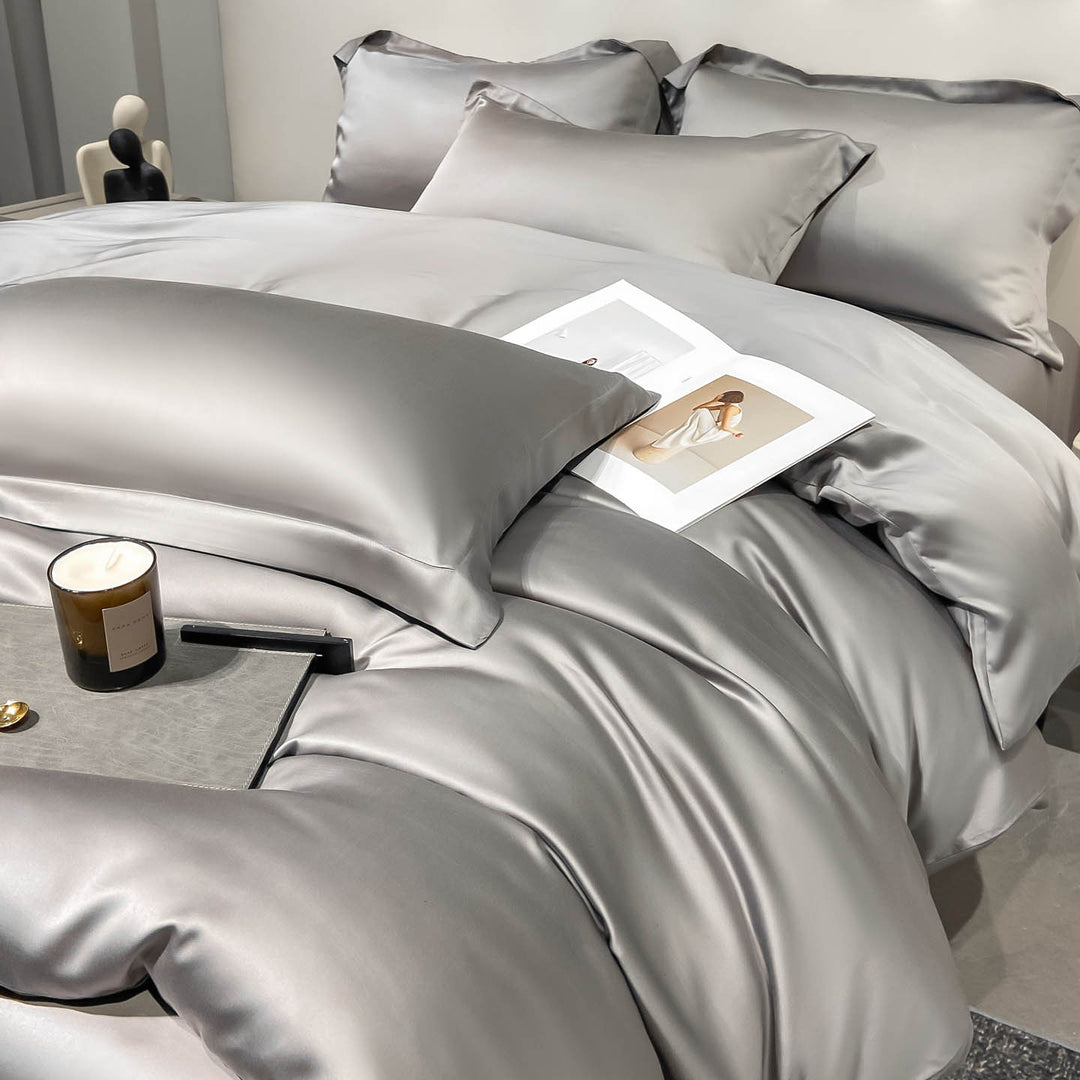 Luxurious Satin Bedding Set