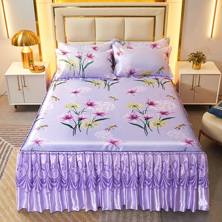 Ladies daybed cover with playful bear motif Stornfield
