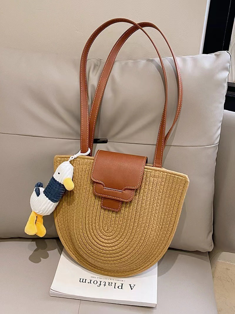 Fashionable Tote Bag Made of Woven Material with Playful Pendant Stornfield