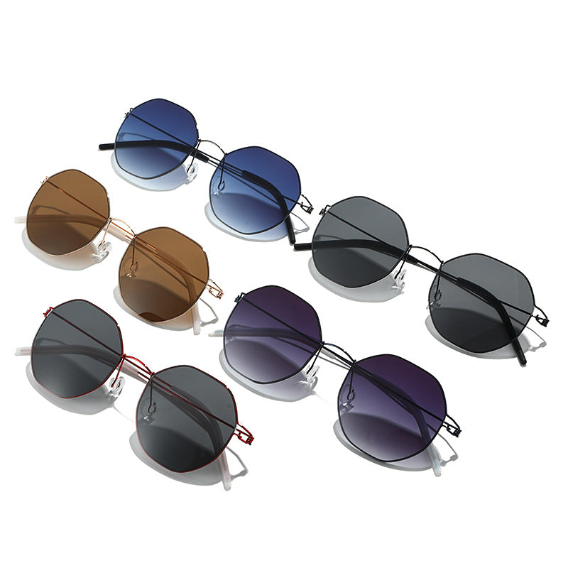 Women's geometric sunglasses with high-quality metal frame and mirrored lenses Stornfield