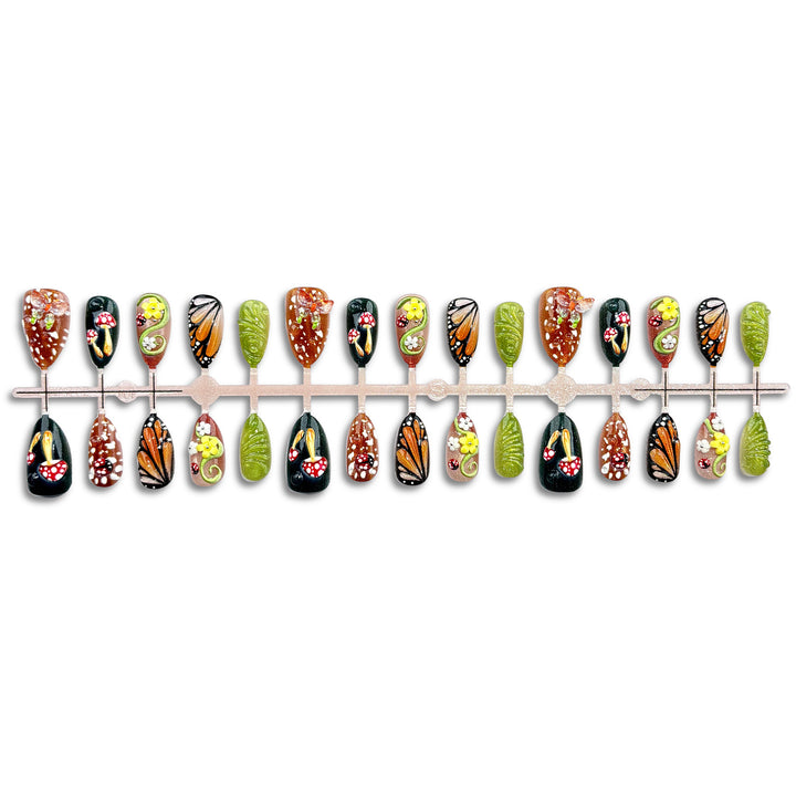 Artistic Nature-Inspired Press-On Nail Set