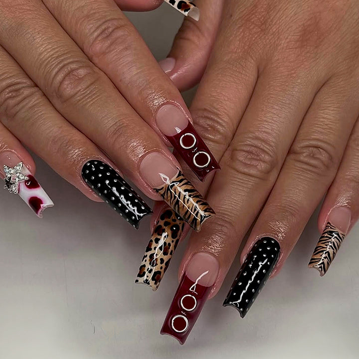 Artificial Nails with Trendy Animal Pattern Stornfield