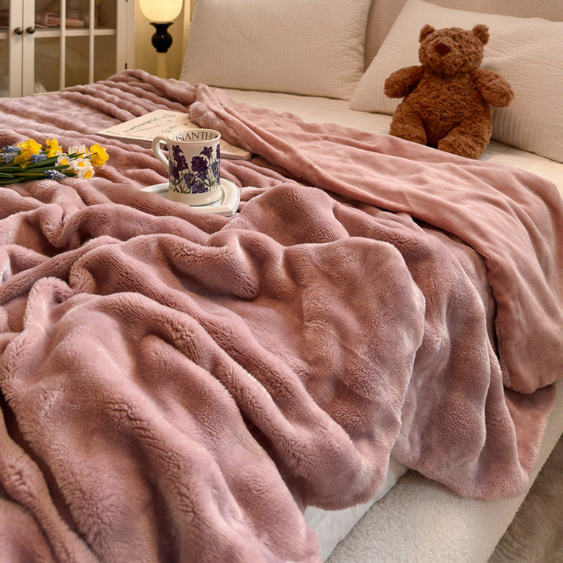 Luxurious extra soft microfiber throw blanket with high pile plush and thermal lining