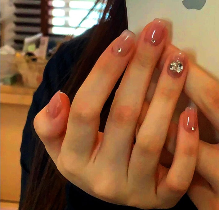 Elegant Crystal-Embellished Press-On Nail Set Stornfield
