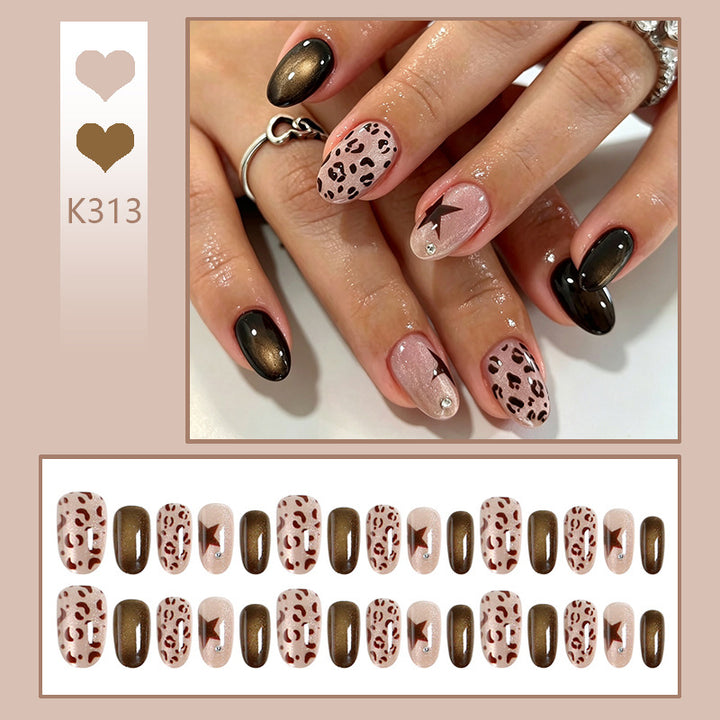 Glamorous artificial nails Stornfield