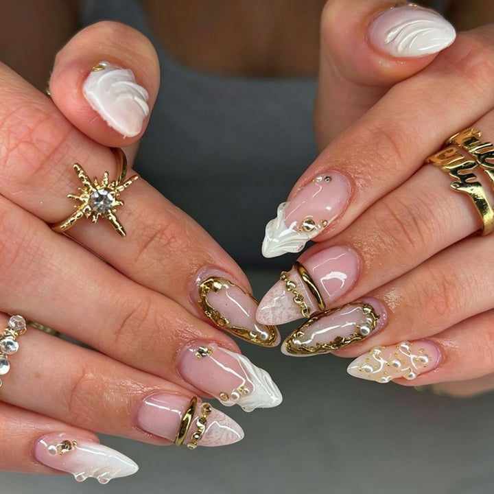 Elegant artificial nail set with delicate 3D details Stornfield