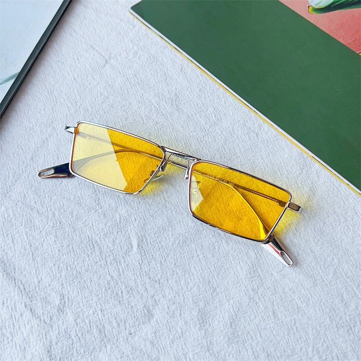 Fashion-Forward Geometric Frame Sunglasses Stornfield