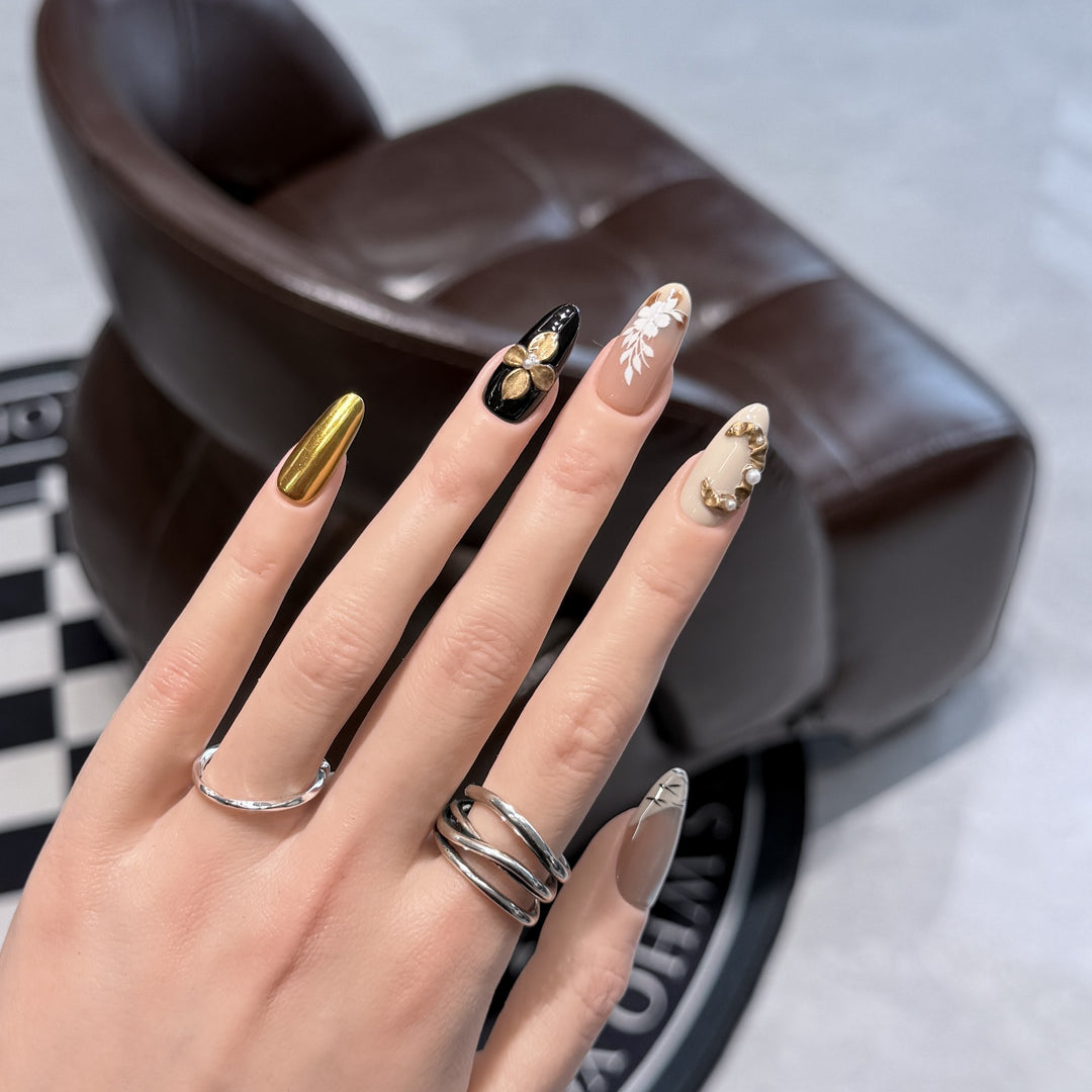 Artistic Press-On Nail Set with Decorative Floral Elements Stornfield