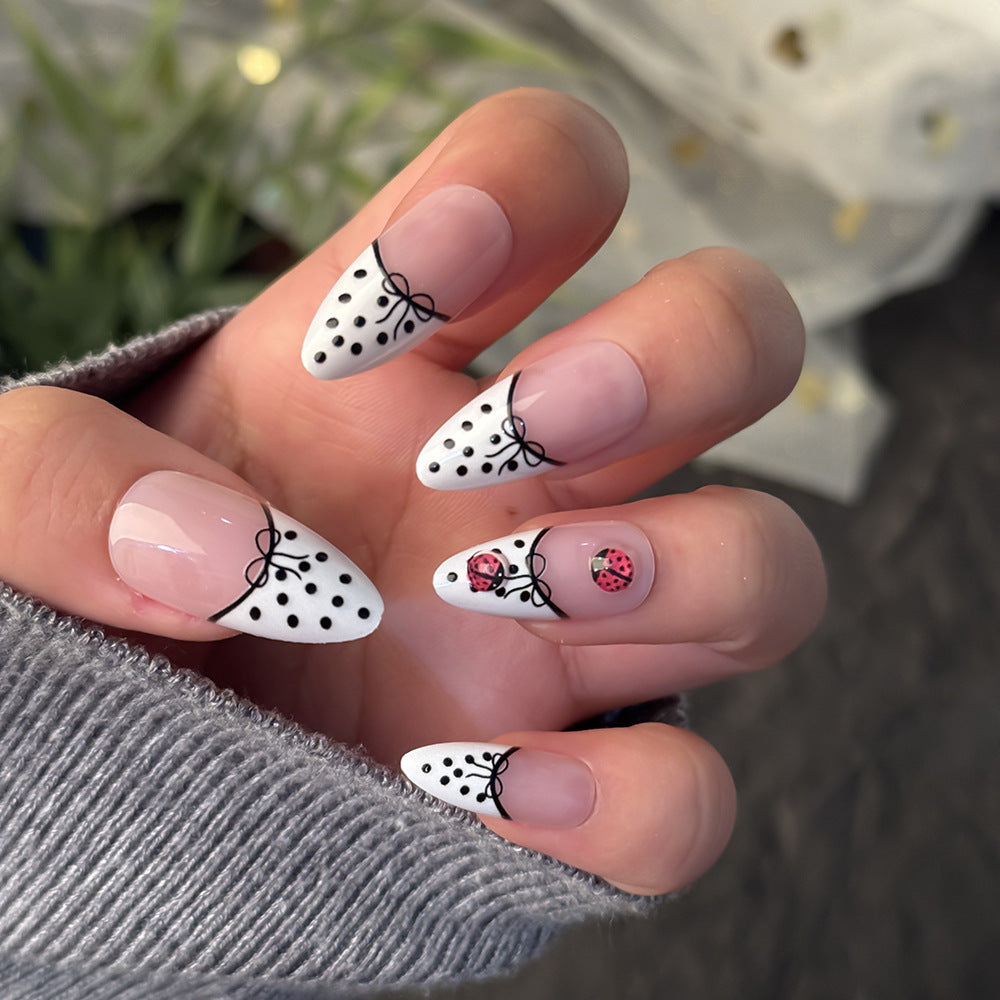 Elegant Artistic Press-On Nail Set Stornfield