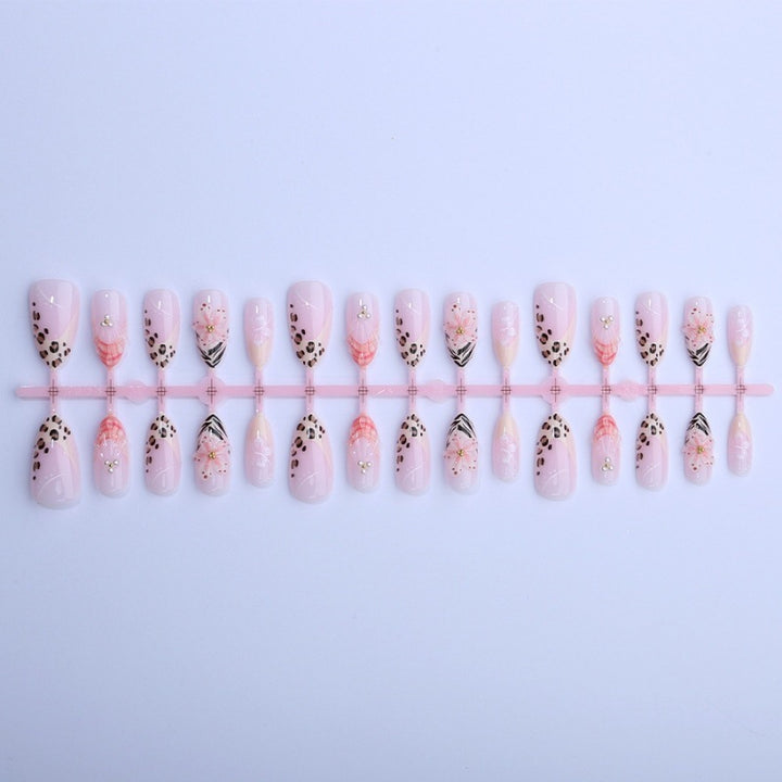 Artificial nail set with floral and leopard designs Stornfield