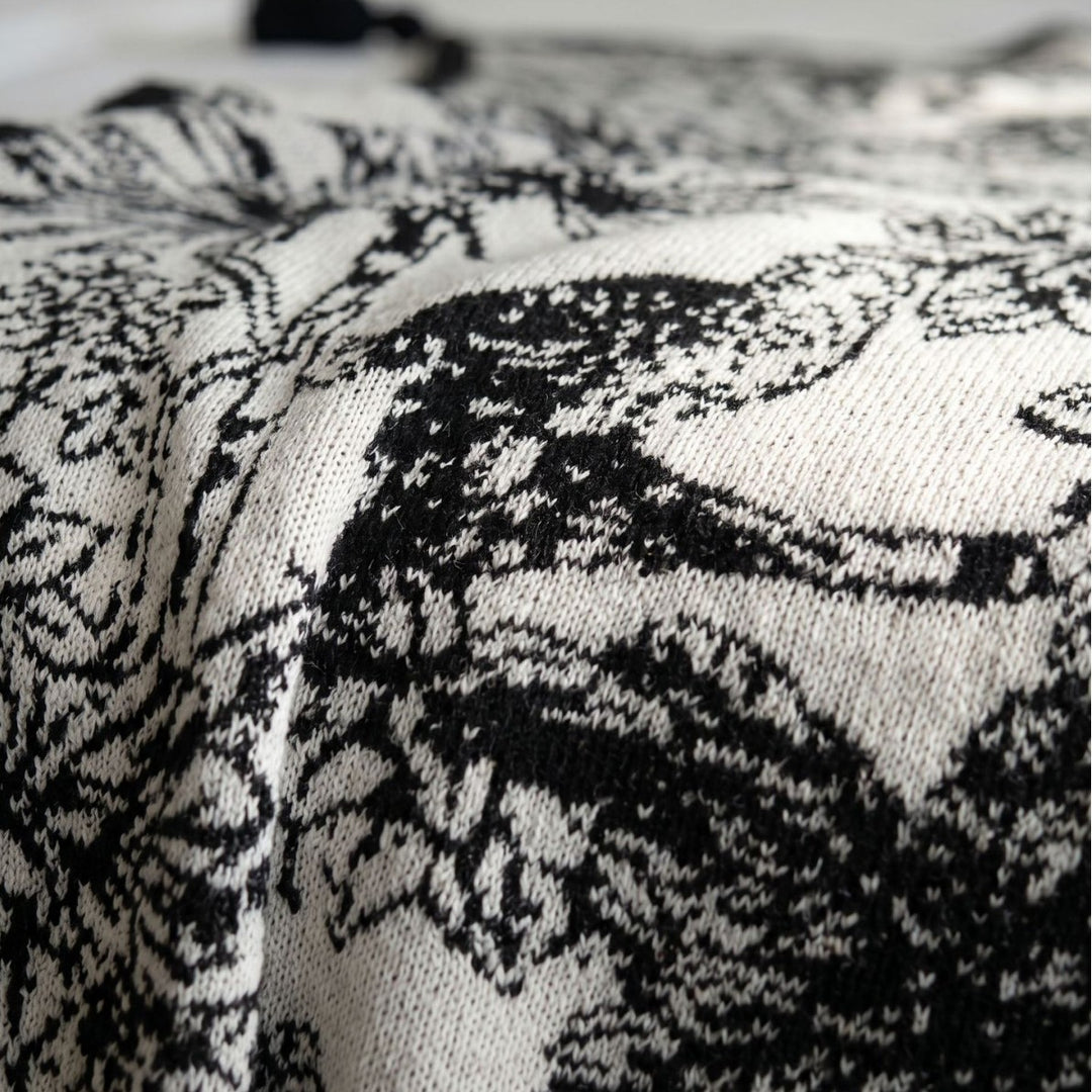 Elegant Jacquard Knit Throw Blanket