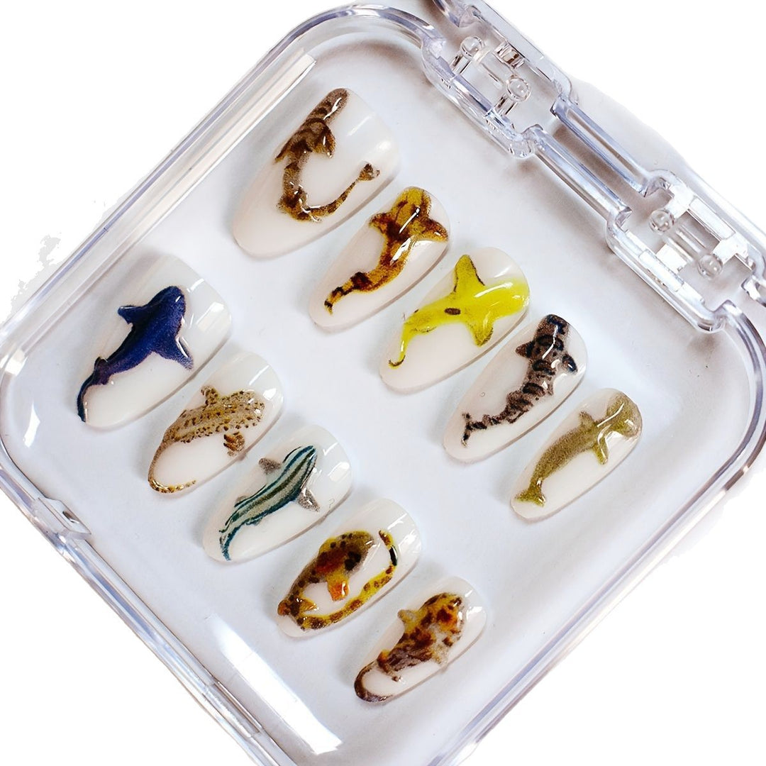 Artistic Shark-Themed Press-On Nail Art Stornfield