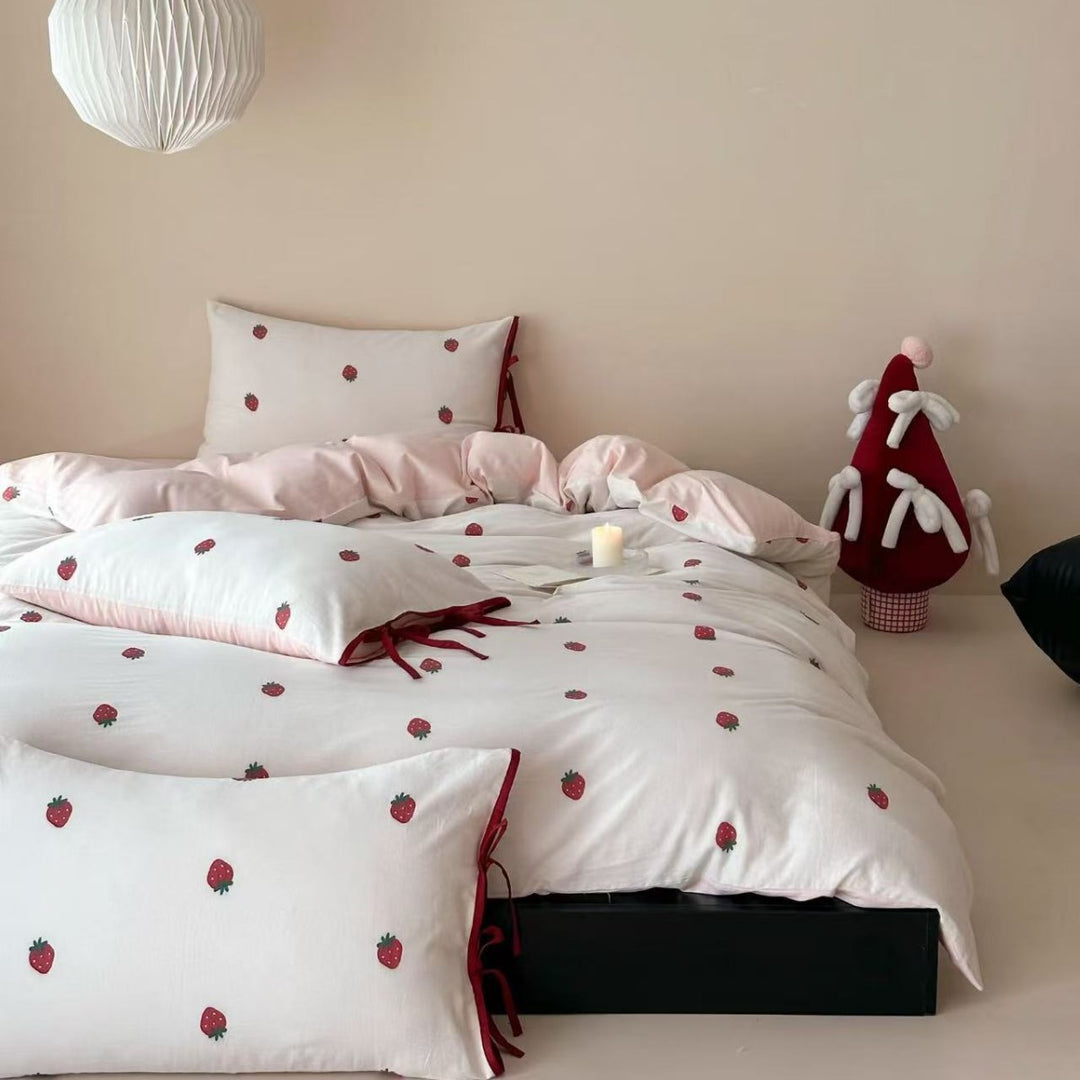Reversible Cotton Star-Print Duvet Cover Set with Pillow Shams
