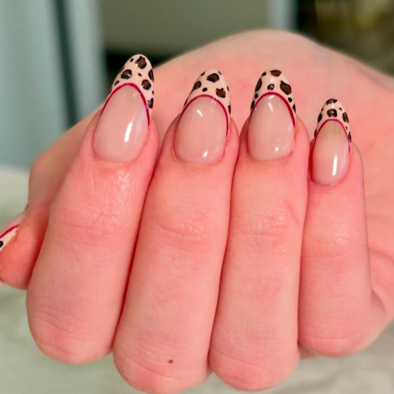 Artistic Stiletto Press-On Nail Set with Leopard Print Accents Stornfield