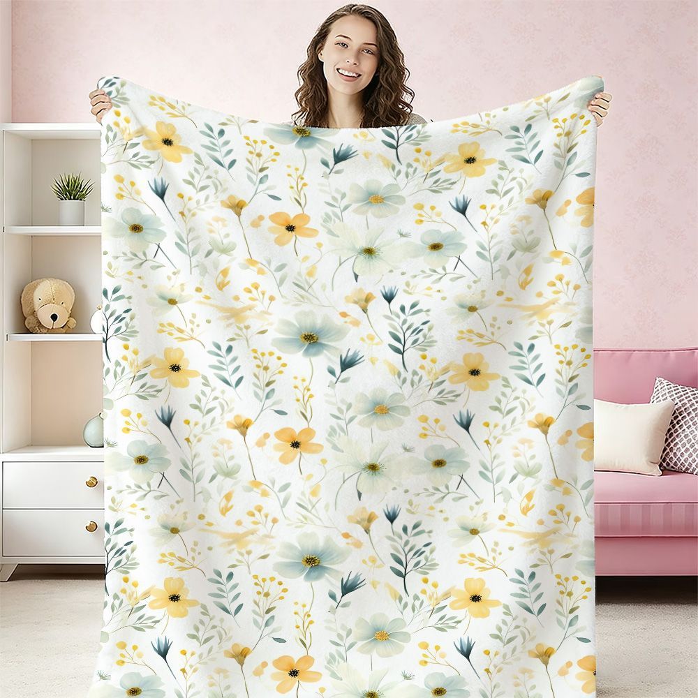 Floral Patterned Fleece Throw Blanket