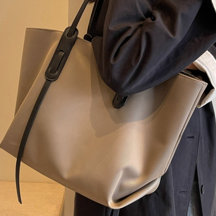 Sleek Minimalist Tote Bag Stornfield