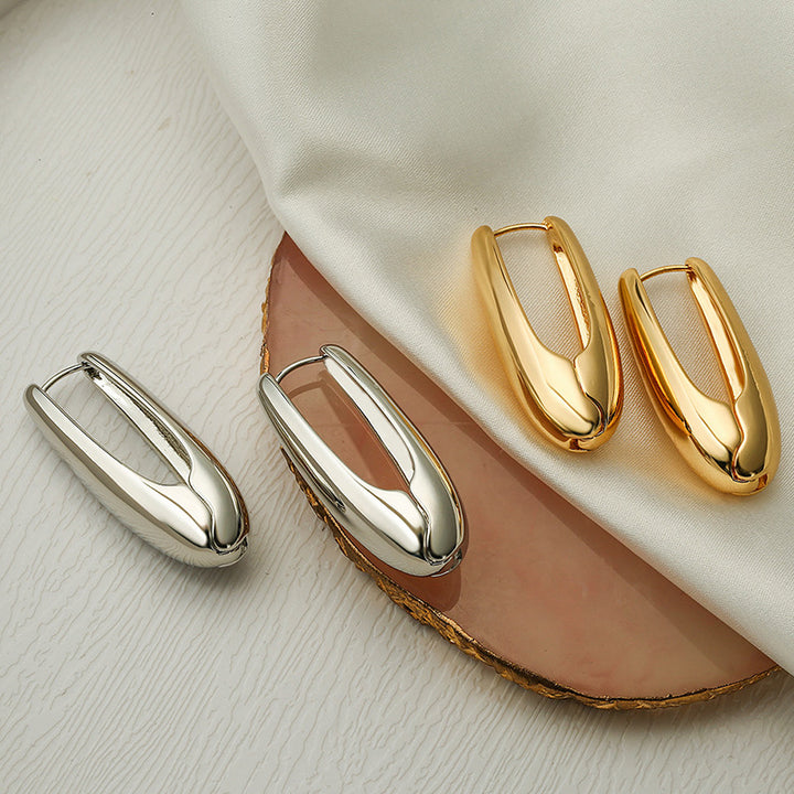 Elegant and Stylish Earrings Stornfield