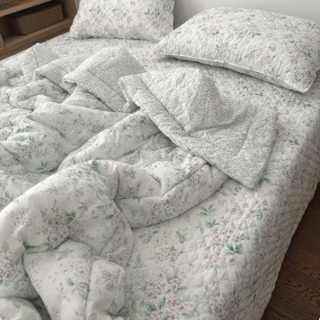 Breathable Cotton Floral Duvet Cover Set with Quilted Lightweight Comforter & Pillow Shams