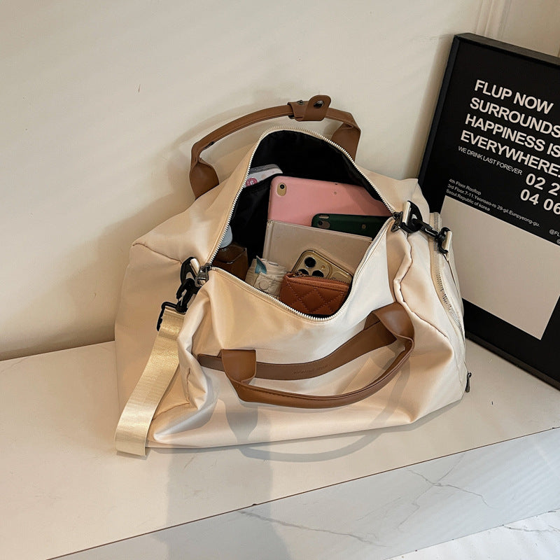 Men's spacious and functional travel bag with adjustable shoulder strap Stornfield