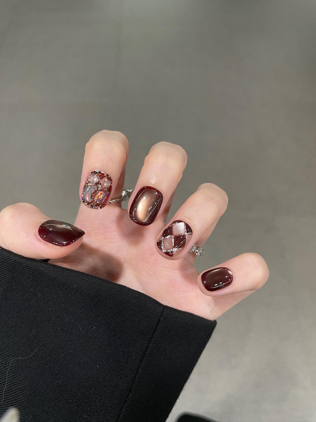 Artificial nails with creative rhinestone design Stornfield