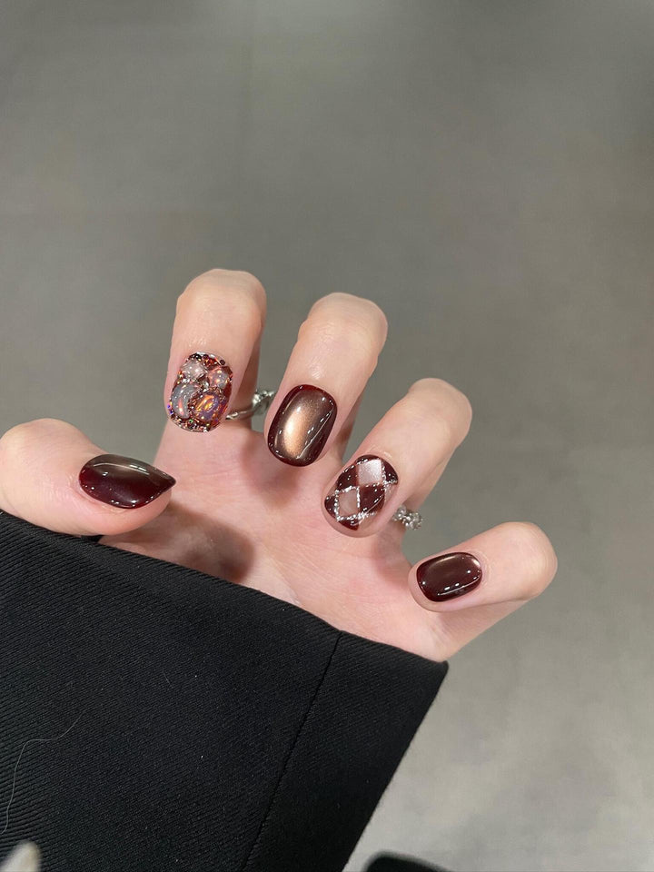 Artificial nails with creative rhinestone design Stornfield