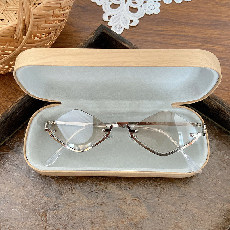 Fashionable Retro Sunglasses in Geometric Design Stornfield