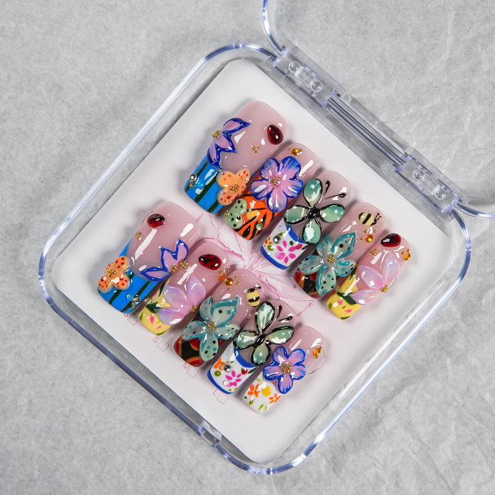 Artistic Press-On Nail Set with Colorful Design