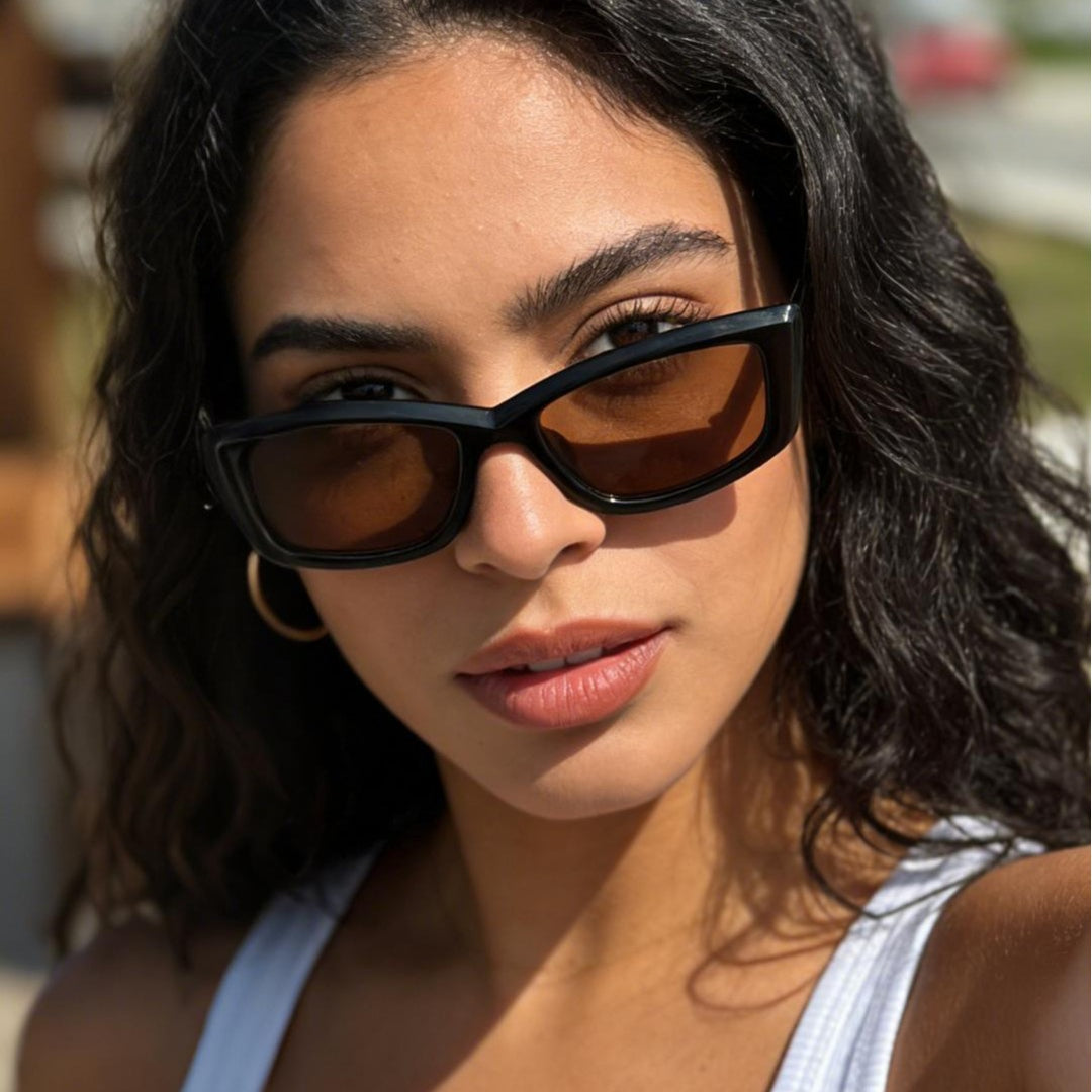 Women’s fashionable UV protection sunglasses with contemporary frame Stornfield