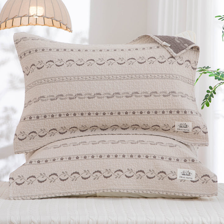 Women's pillowcase with modern checkered pattern Stornfield
