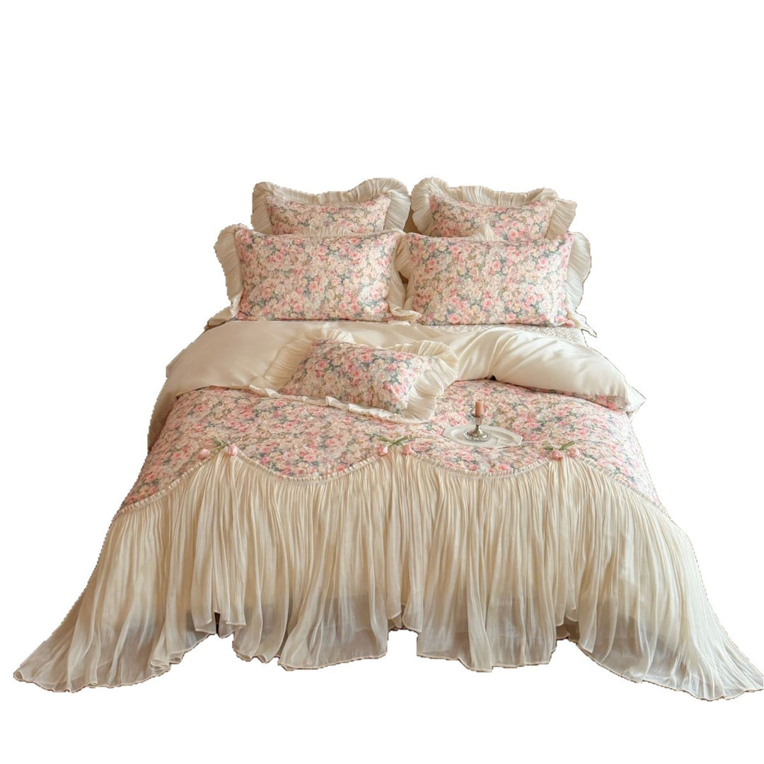 Vintage Floral Pleated Bedspread & Duvet Cover Ensemble with Tulip Appliqué and Ruffled Pillow Shams