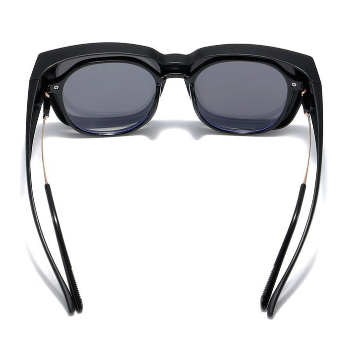 Ladies fashionable sunglasses in modern frame design Stornfield