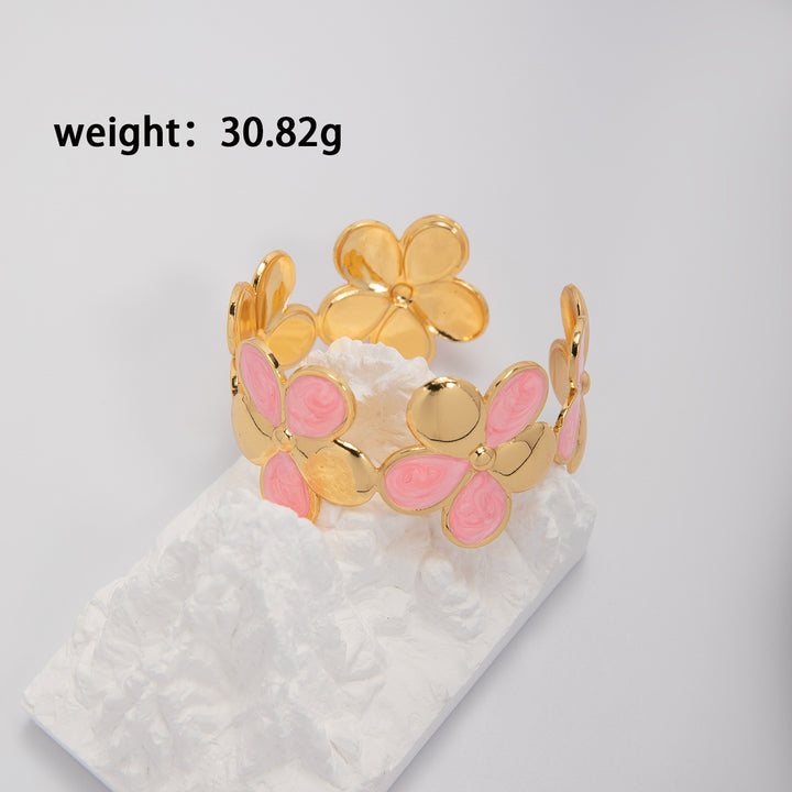 Artistic Cuff Bracelet Stornfield