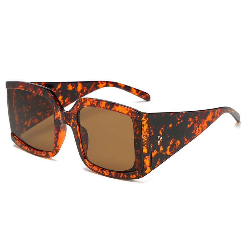 Women's oversized sunglasses in modern minimalist style Stornfield