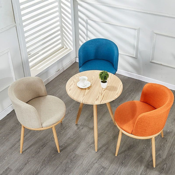Polster chair with modern curves and comfortable seating surface Stornfield