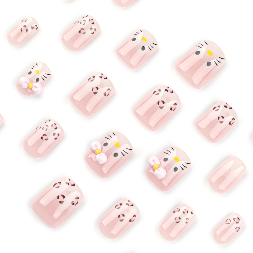 Artificial nail art with cute animal motifs Stornfield