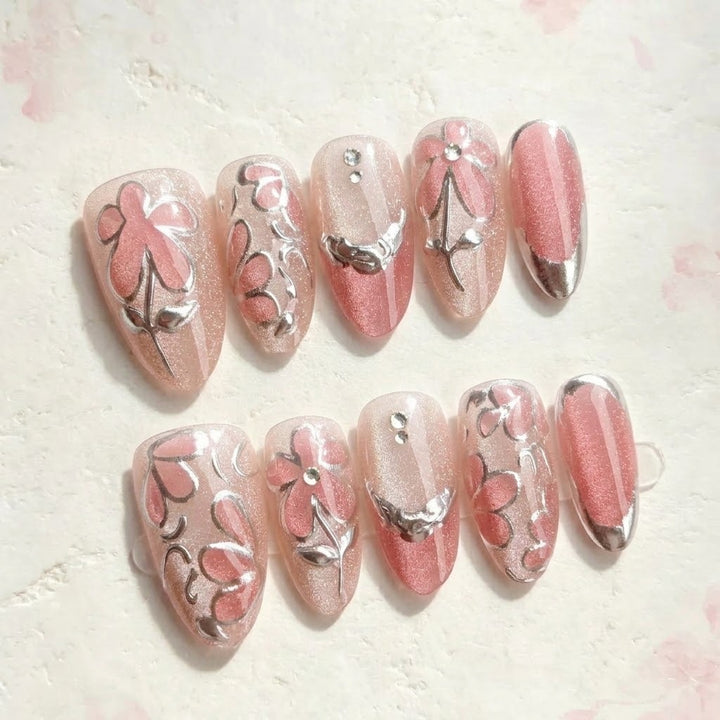 Elegant Floral Design Press-On Nail Set Stornfield