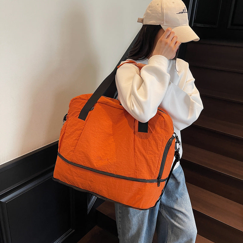 Sporty travel bag with practical outer pockets Stornfield