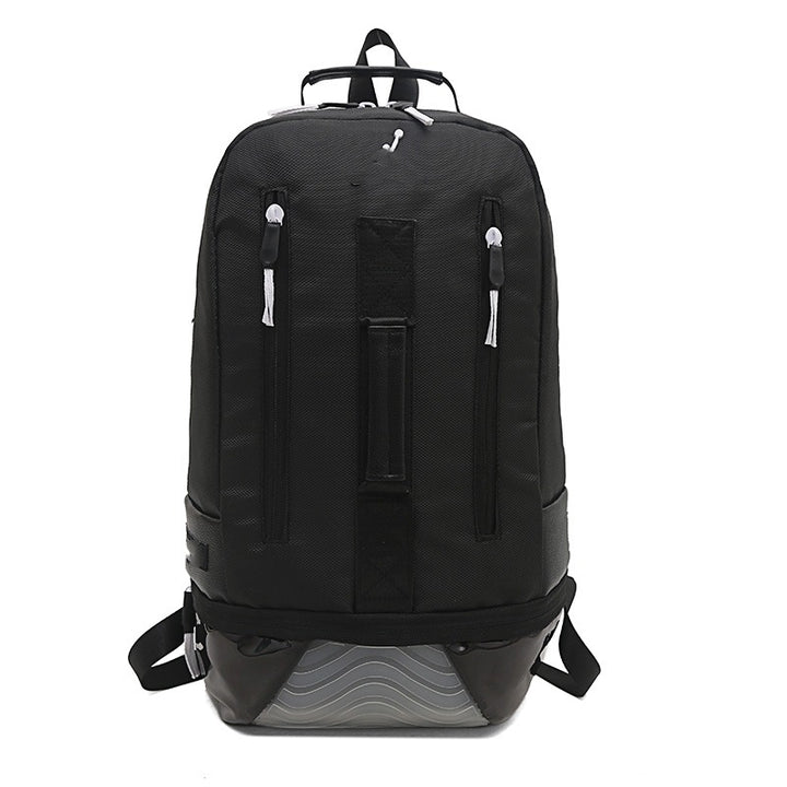 Sporty backpack with insulating bottom and water-repellent surface Stornfield
