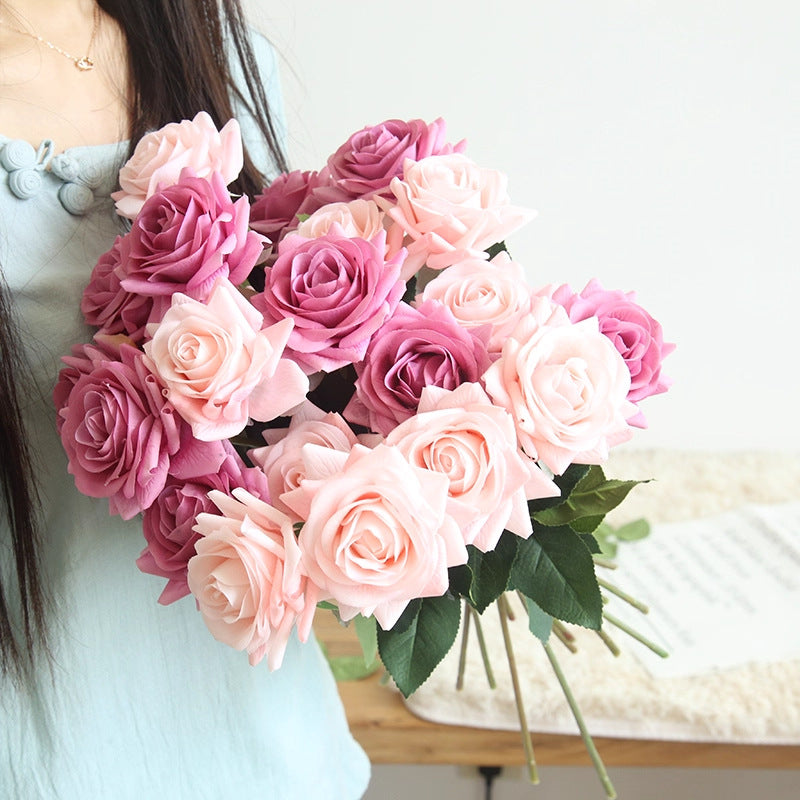 Artistic Floral Decor