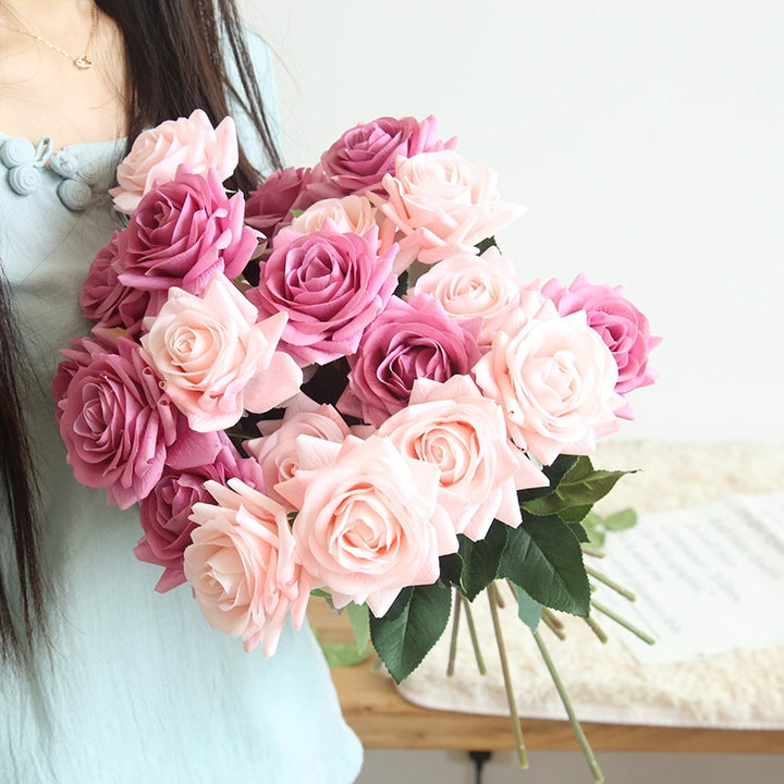 Artistic Floral Decor