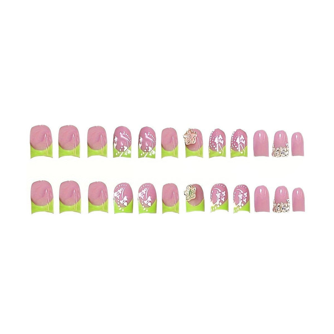 Glamorous Floral Nail Art Stornfield
