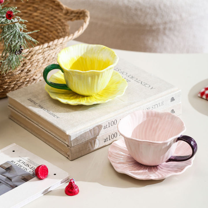 Ceramic mug with saucer in flower shape