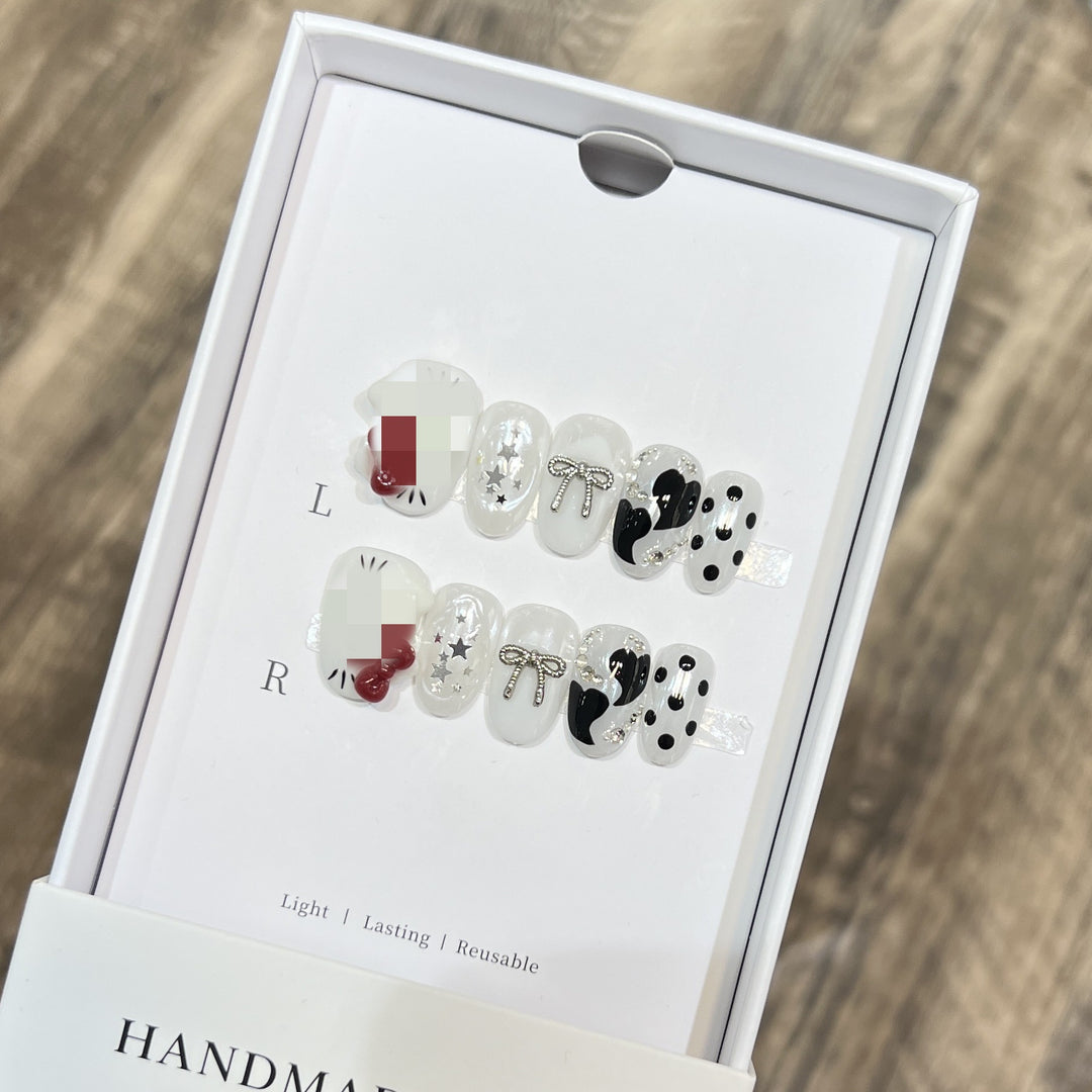 Cartoon-Themed Decorative Press-On Nail Set Stornfield