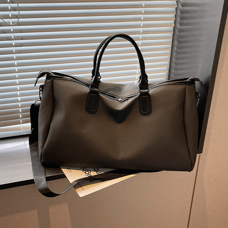 Travel bag with multifunctional compartments and elegant design Stornfield