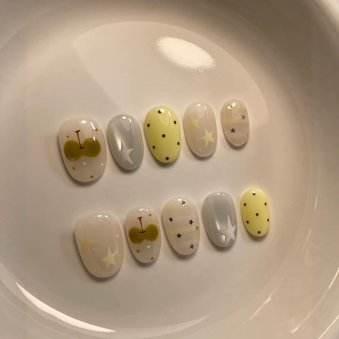 Artistic Decorative Press-On Nail Set